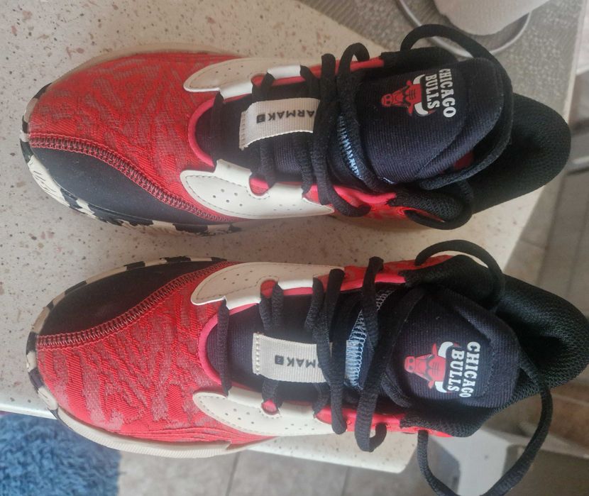 ADIDASI sport ,ca noi