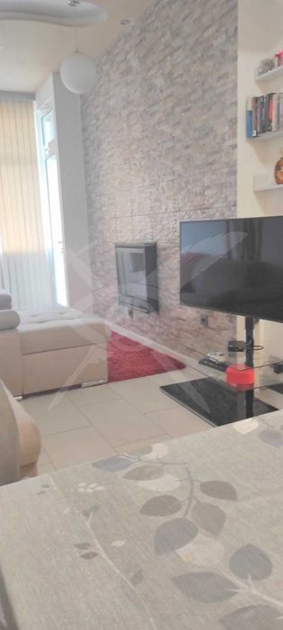 Продава се Тристаен апартамент в София, Център - 100 кв.м за 3890 €/кв.м - Снимка #3