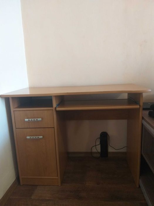 Ученическо бюро,използвано,запазено!