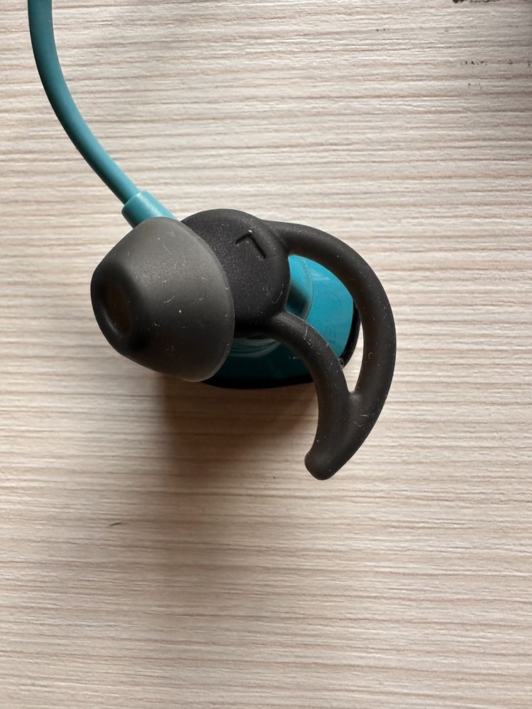 Bose casti bluetooth