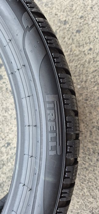 4 anvelope iarna Pirelli,fata 285/35/22,spate 315/30/22.Pret pe bucata