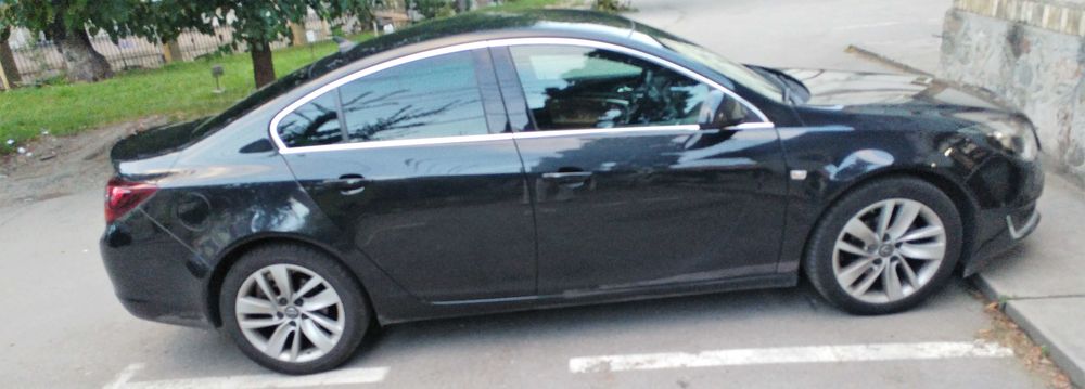 Opel Insignia Face lift negru metalizat nefumator piele maro, contrast