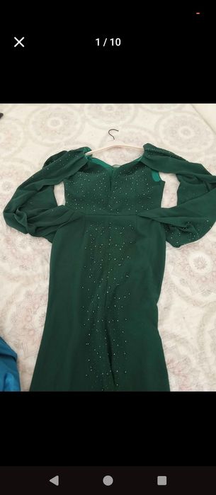 Официални рокли.