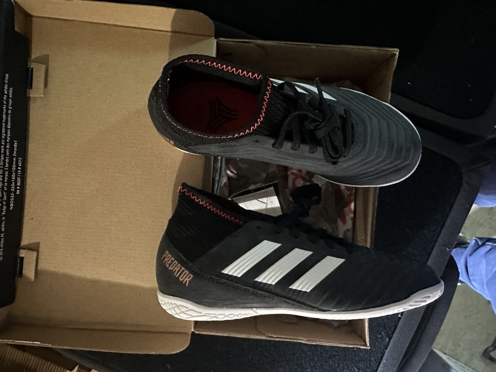Маратонки / обувки за футбол adidas 34 номер