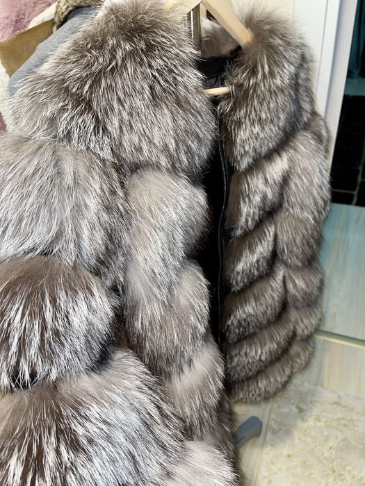 Blana naturala de vulpe - gri/argintiu