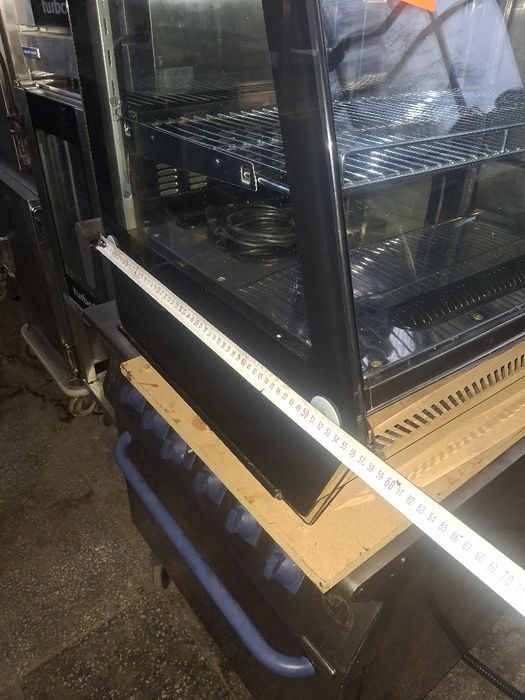 Хладилна витрина настолна