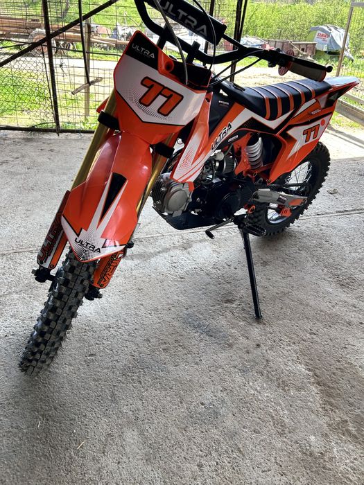 Vând motocross ULTRA 125