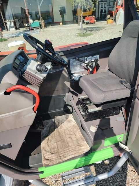 Incarcator frontal marca Manitou, model 7.35Comfort