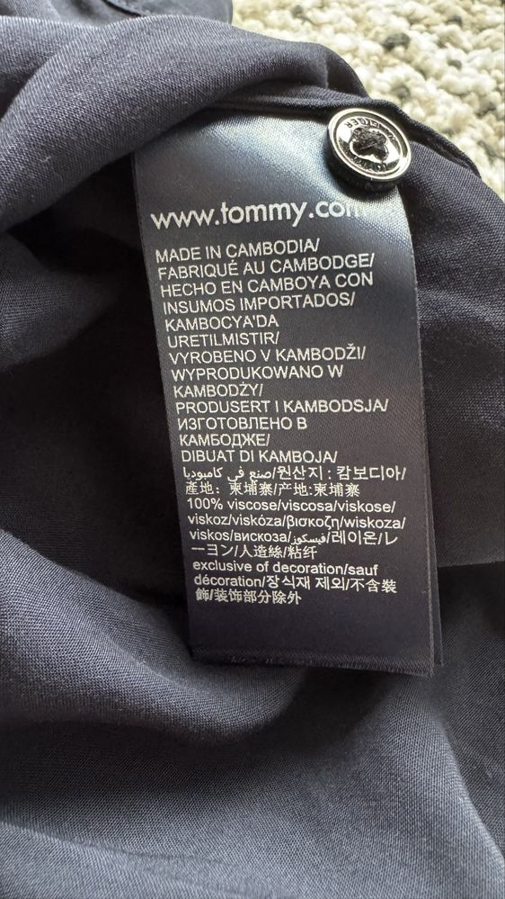 Нова дамска рокля Tommy Hilfiger размер 34