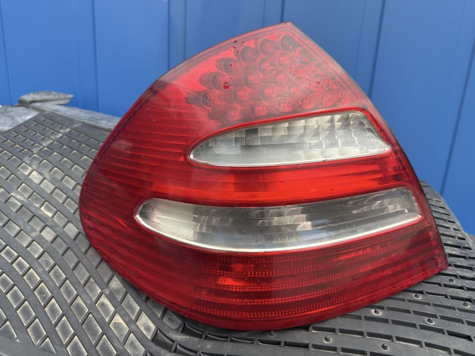 Стоп за Мерцедес w211