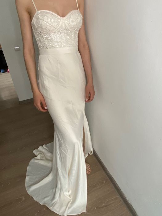 Rochie de mireasa nou nouță