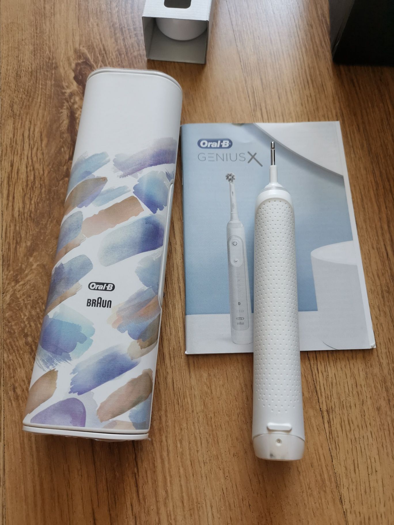 Periuta dinti electrica Oral-B Genius X Bluetooth Noua Roz