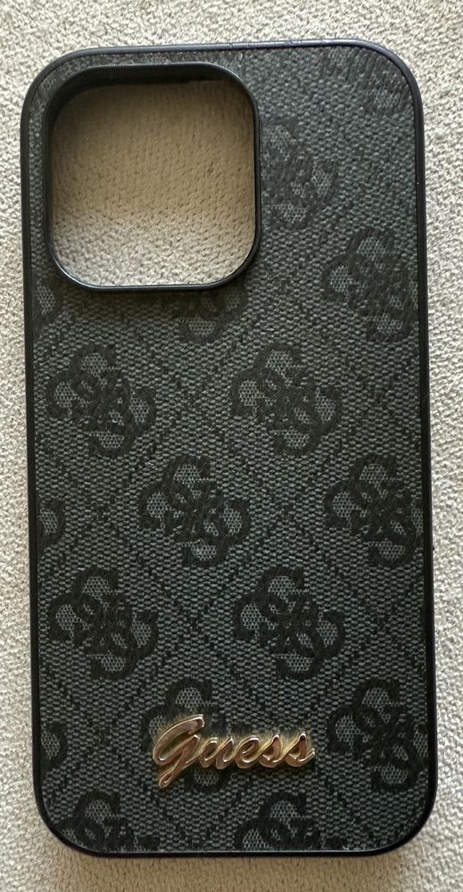 Guess кейс за iPhone 14 Pro