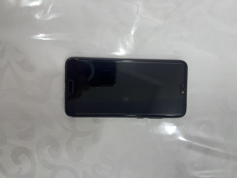 Продам HUAWEI P20