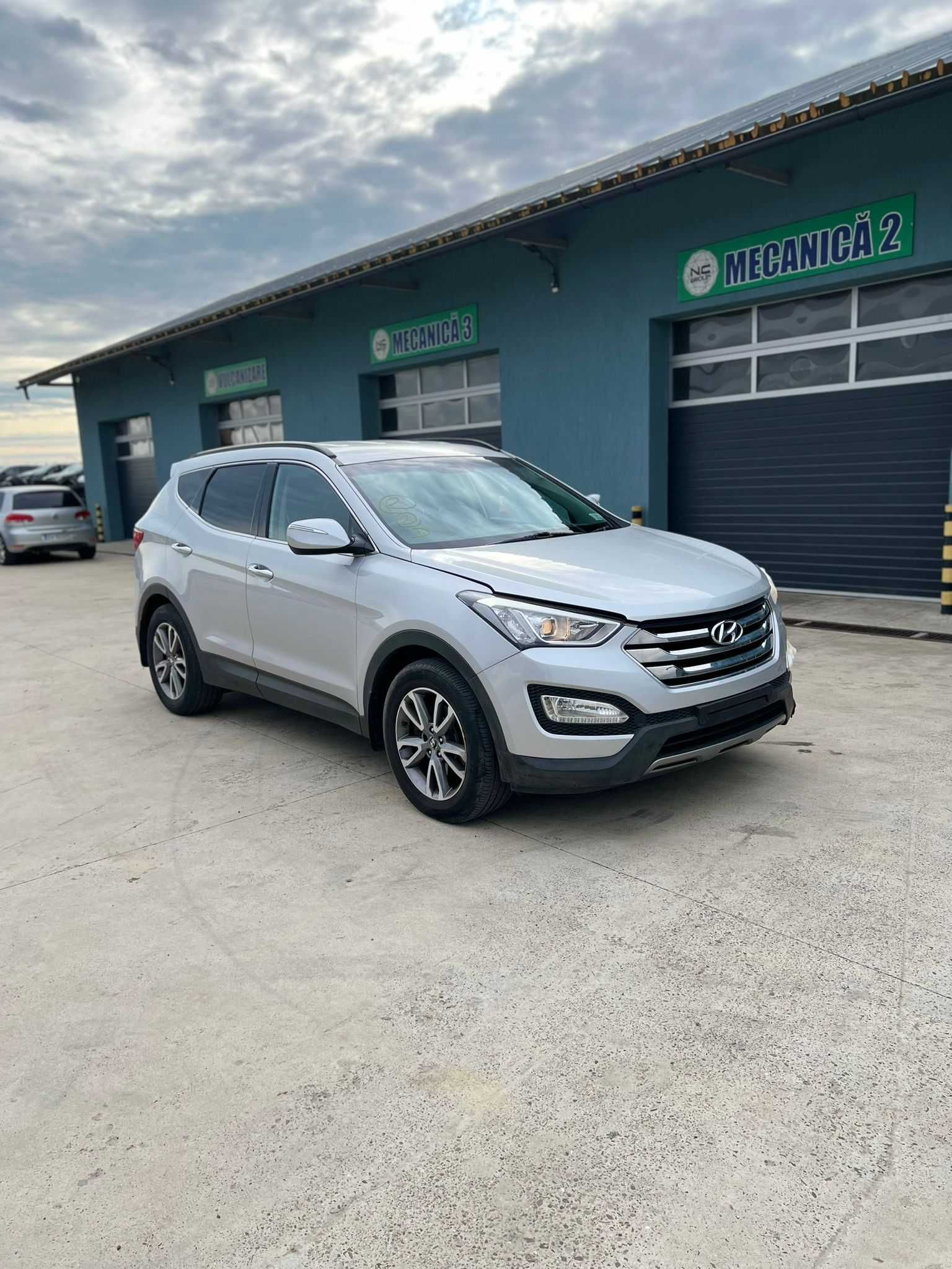 Navigatie Hyundai Santa Fe 3 2.2 CRDI 2014 D4HB si alte piese