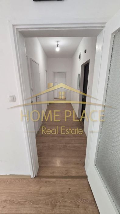 Тристаен апартамент в кв Левски