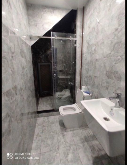 Евро офис с мебелью 1 линия в центре Ташкента