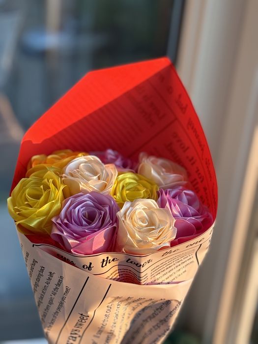 Trandafiri din satin