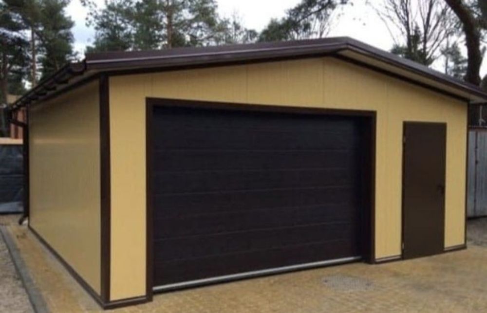 Garaje auto metalice învelite cu panou