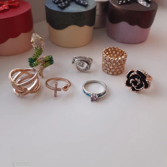 Бижутерия с кристаллами Swarovski