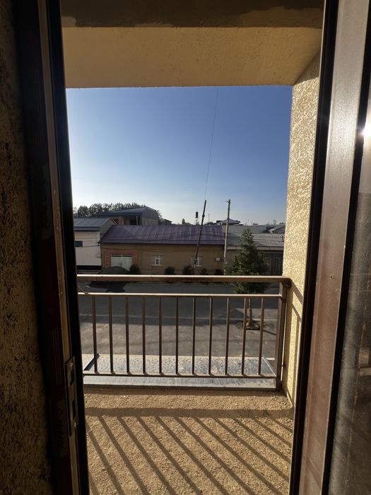 Uy sotiladi 2 xonali 63 m^2. Samarqand, Fotima Qosimova, Musiqa maktab