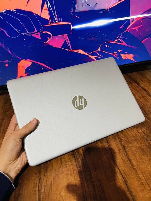 Hp core i3 holati ideal srochni sotiladi