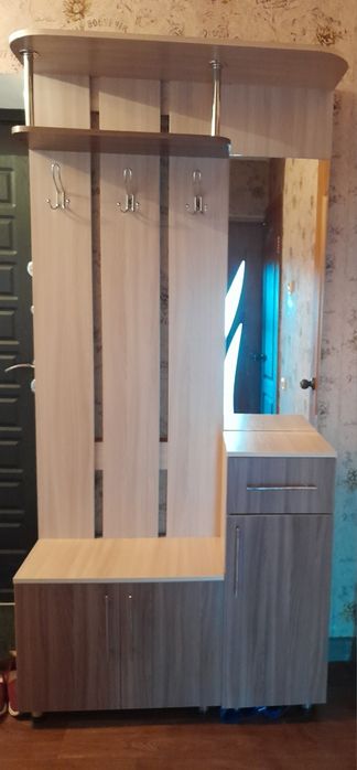 Продам  прихожку