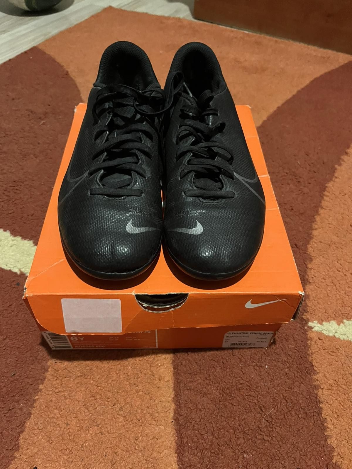 Бутонки Nike 37.5