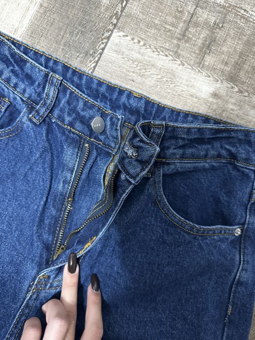 Широки сини дънки – чисто нови, размер M