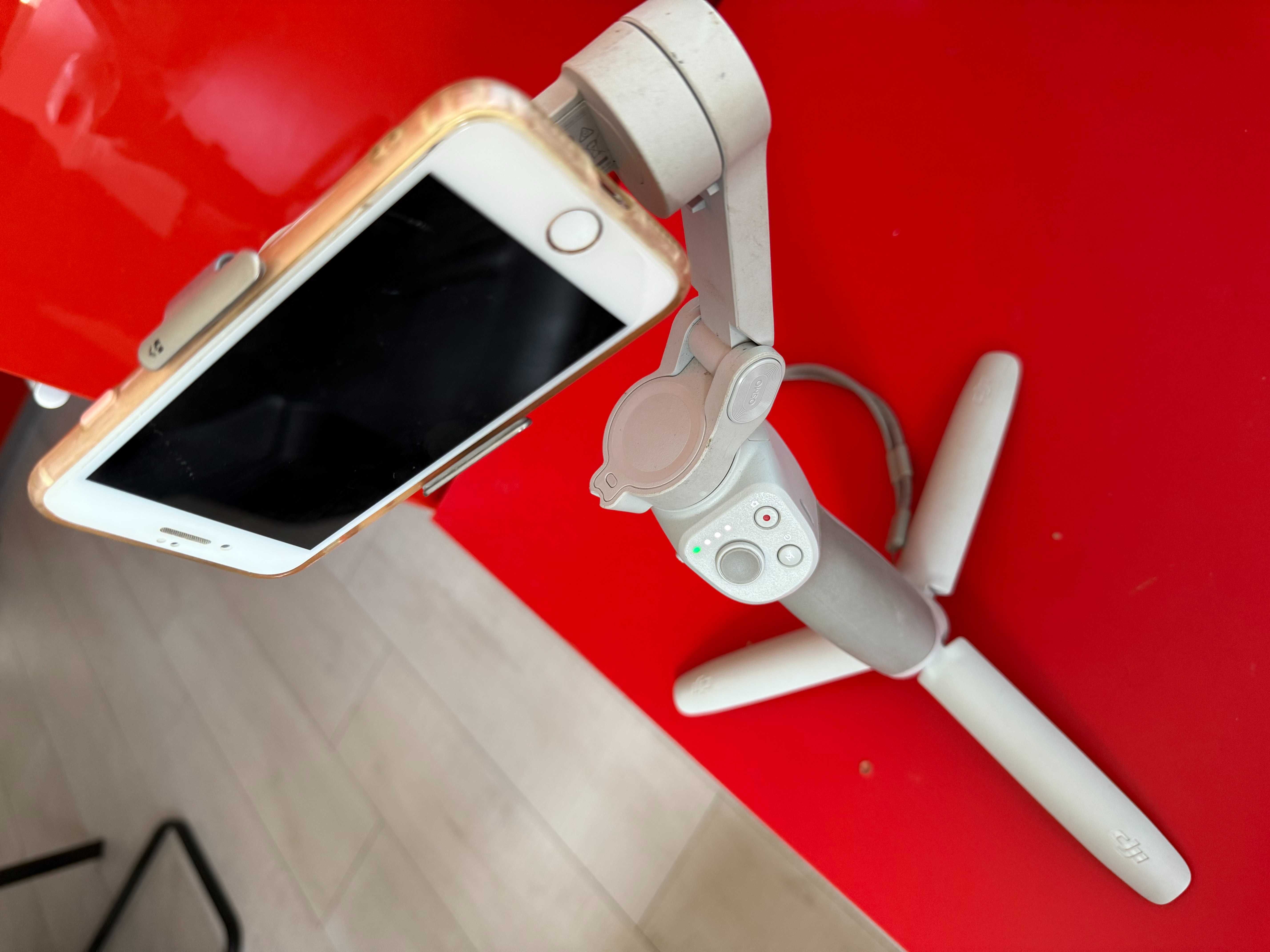 DJI OM 4 - Гимбал за Смартфон