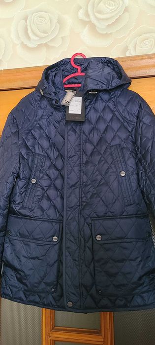 Срочно продаю куртку на подростка