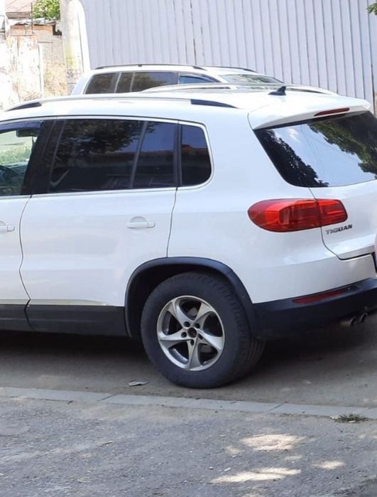 Volkswagen Tiguan 2012, 2.0 diesel