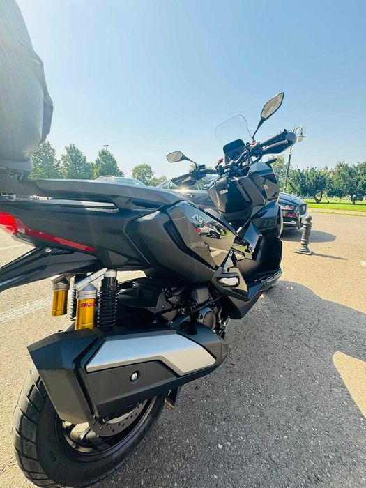Honda ADV350 2025 | Nou, cu Garanție 4 Ani + Topcase GIVI