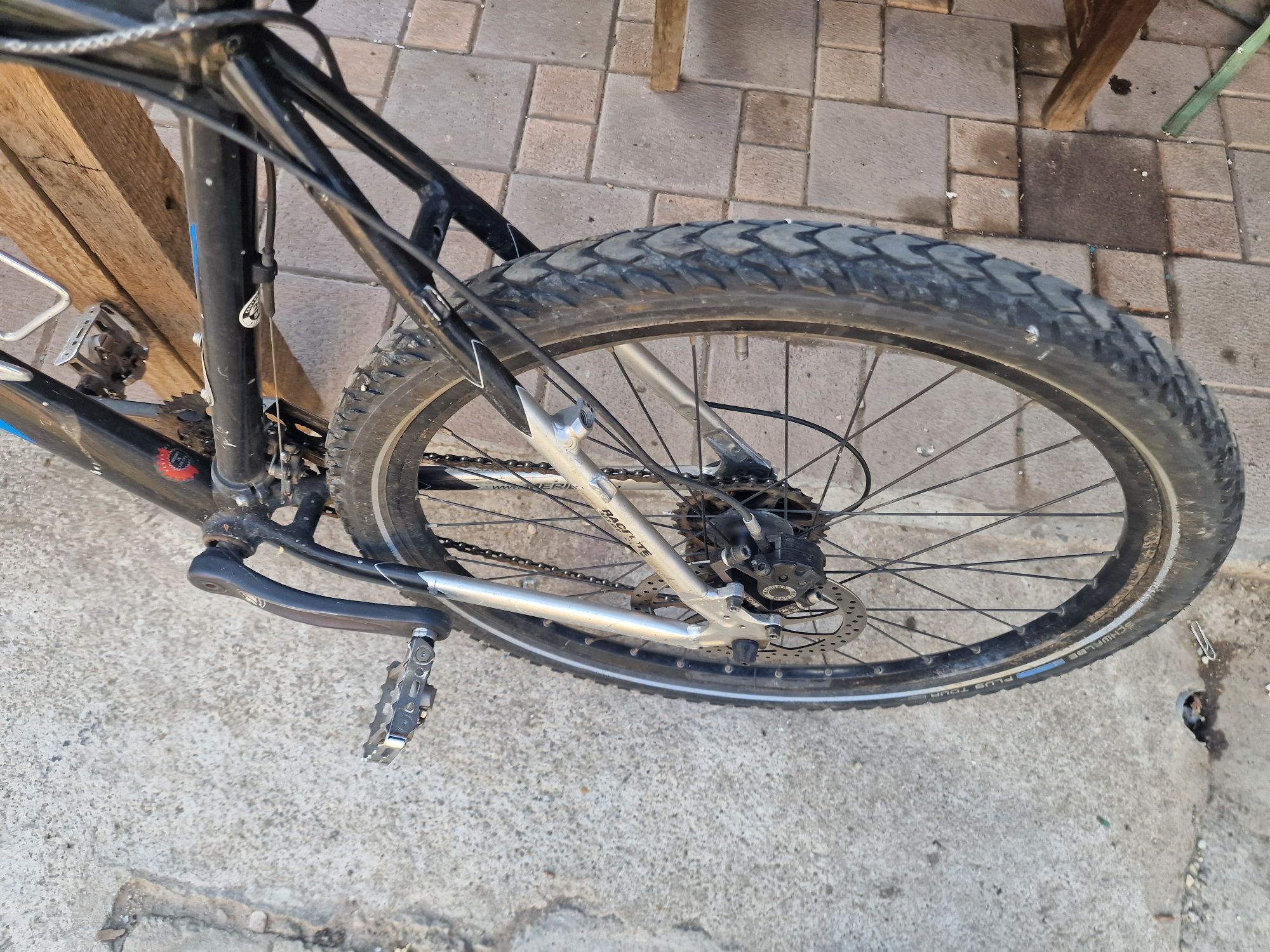 Bicicleta MERIDA Frane Hidraulice, suspensie fata roti 26