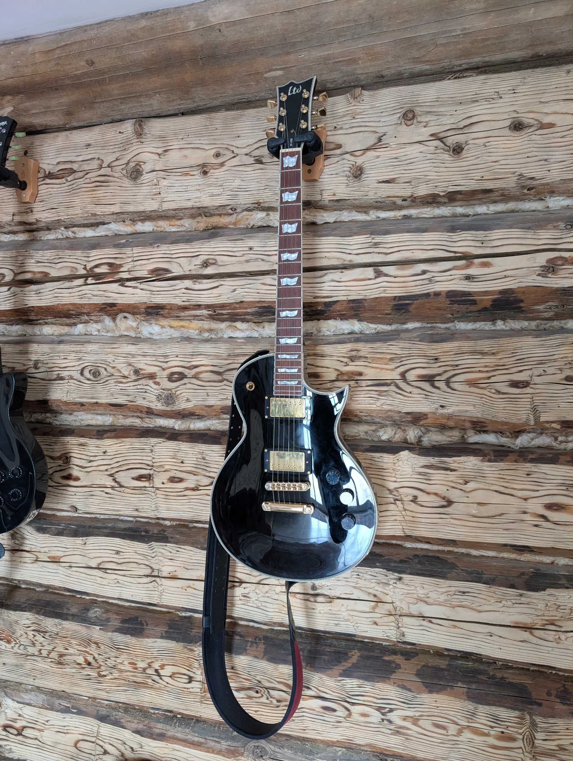 Pachet chitara electrica ESP LTD EC-256 BLK + pedala Mooer