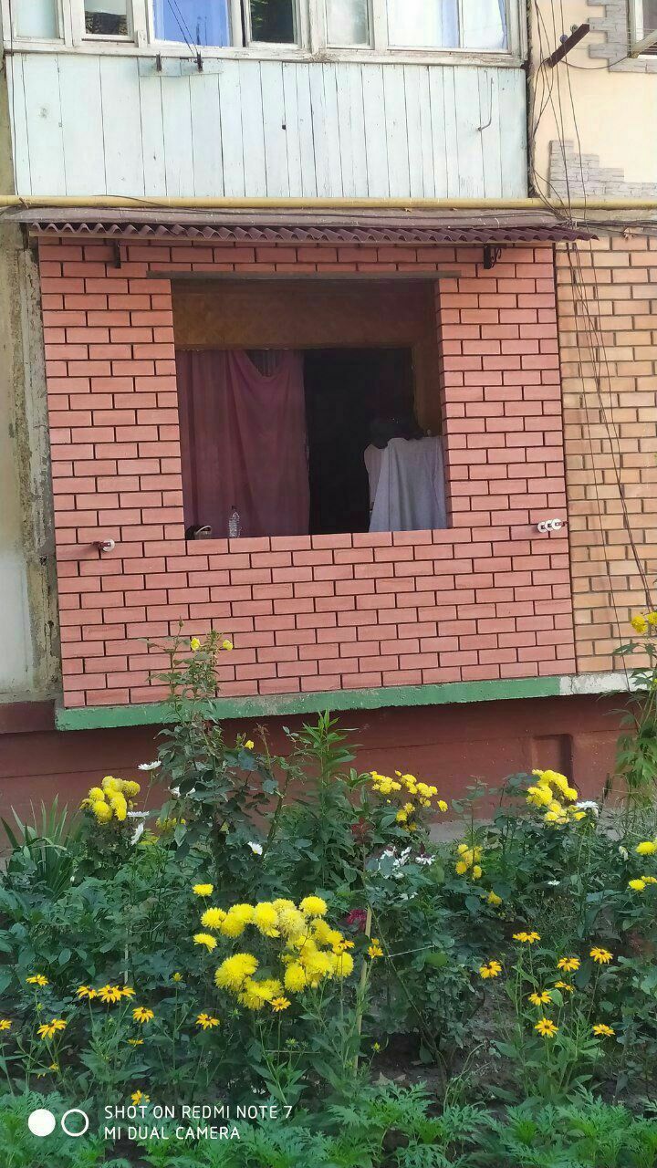 Balkonga g'isht teramiz