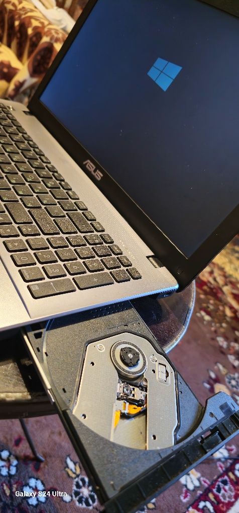 laptop asus  super