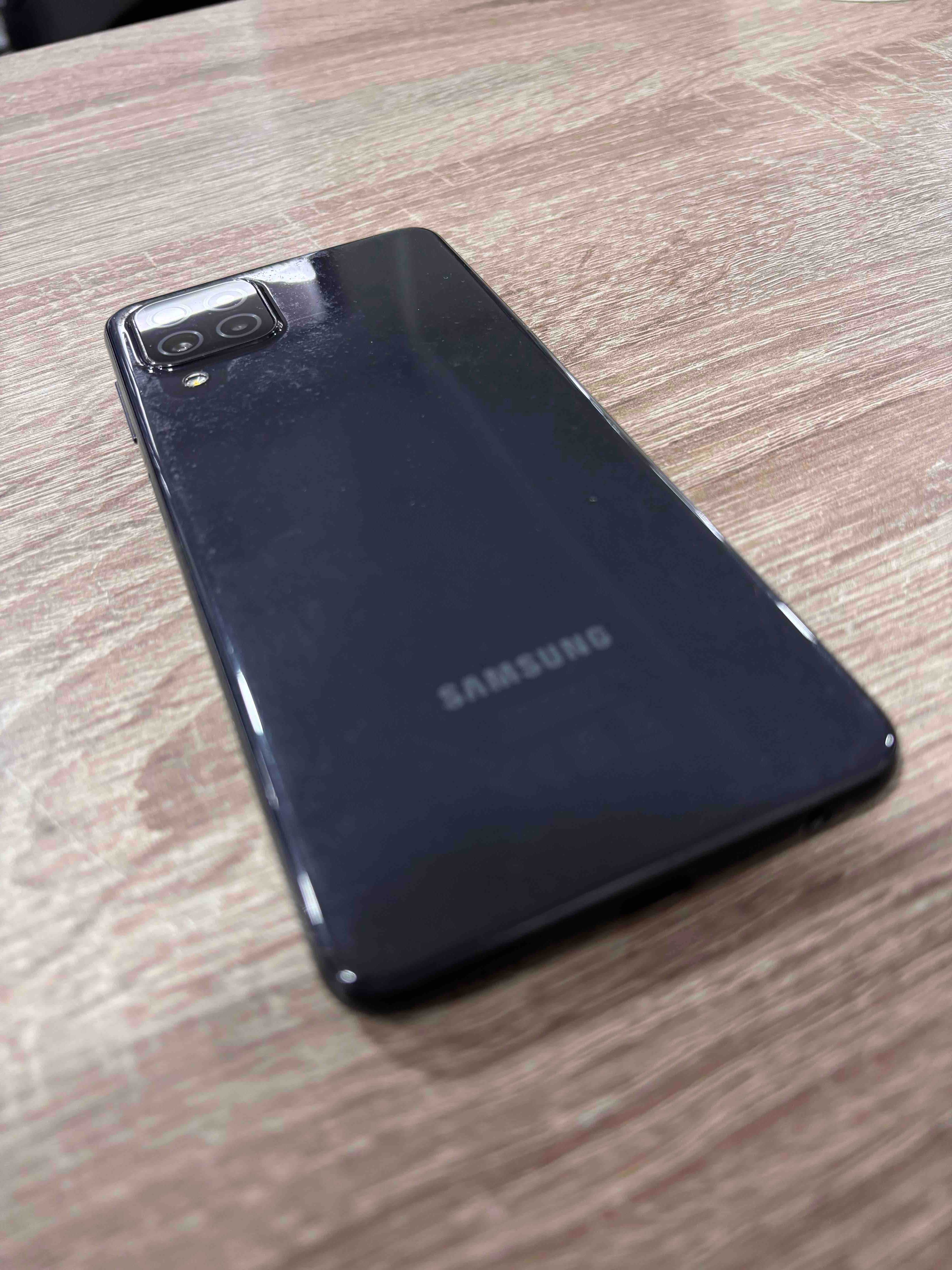 Продавам Мобилен Телефон Samsung A22