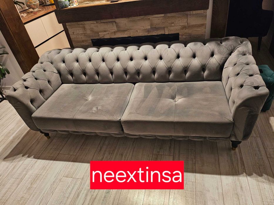 Vand canapea confortabila si robusta, ideala pentru spatii mici.