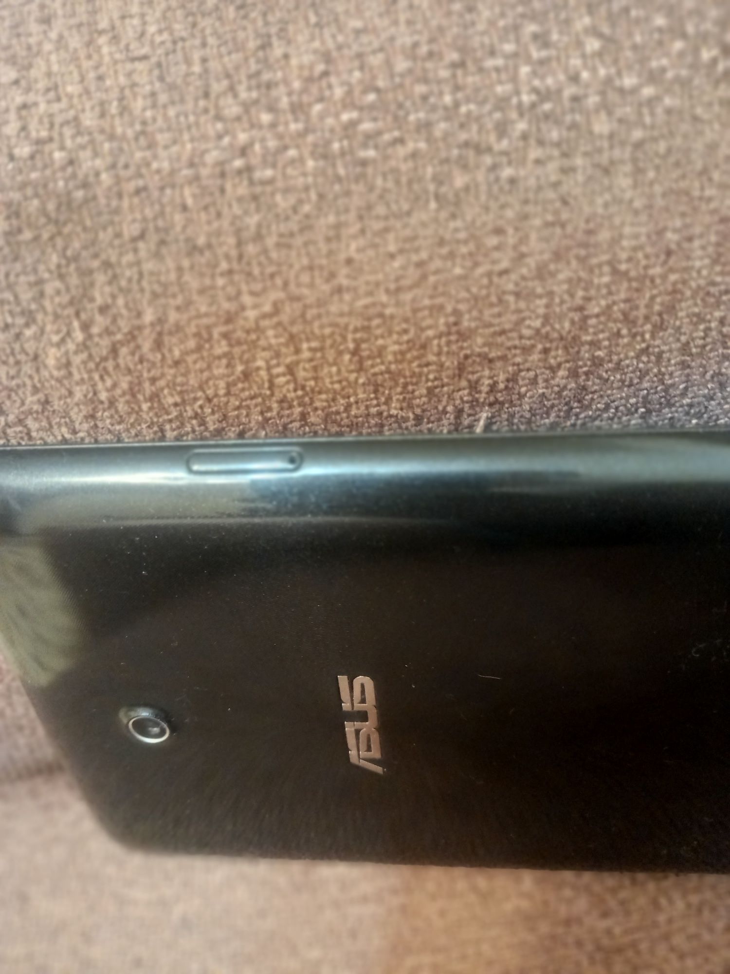 Asus 7' Sim, разъём под флешку, стерео.
