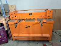 Vand ghilotina metal