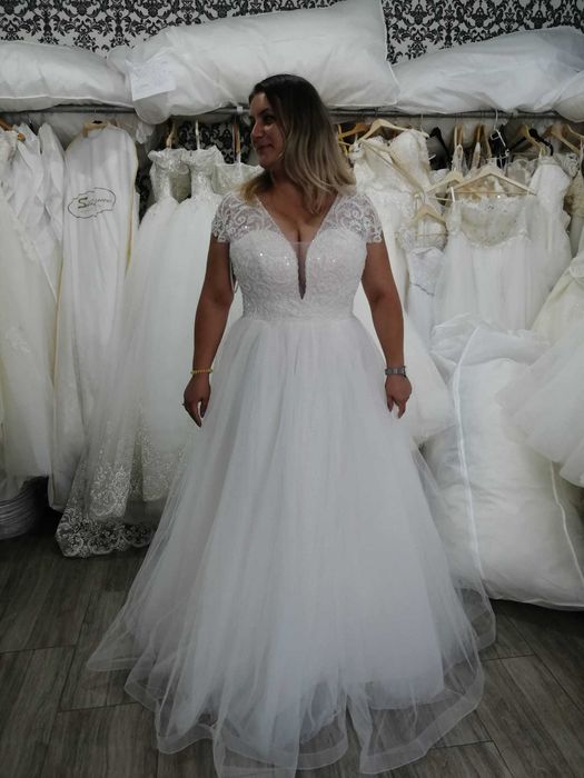 vand rochie de mireasa