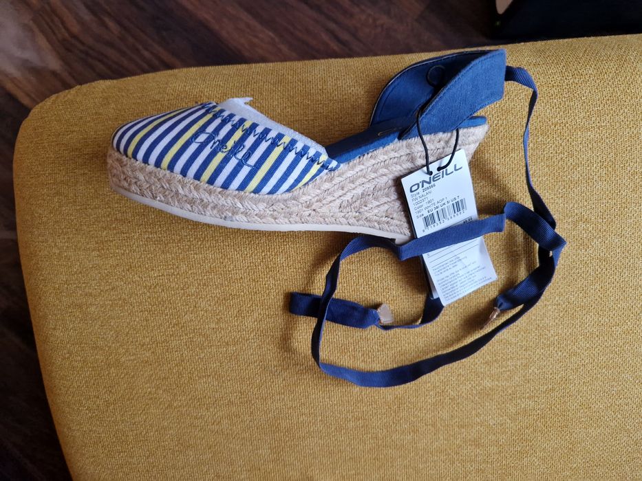 Чисто нови бувки O'Neil