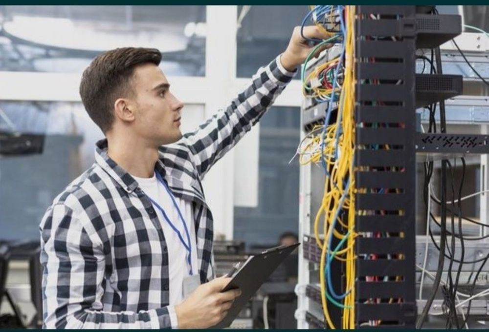 Электрик срочный — замена розеток и проводки