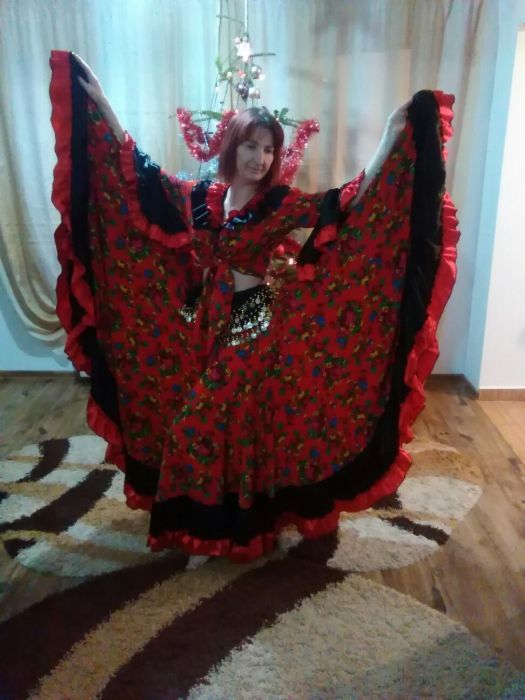 Costum de dama tiganesc