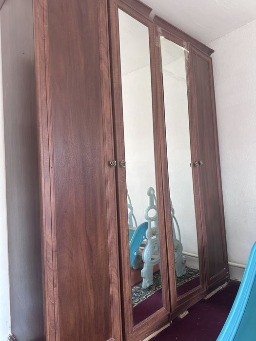 продам спальный гарнитур б/у