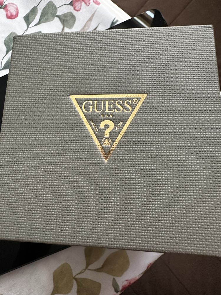 Водоустойчив часовник Guess - топ Модел