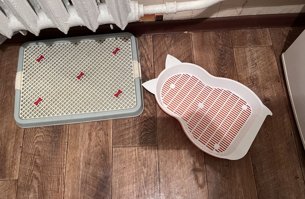 Туалет для собаки и для кошки (новый)