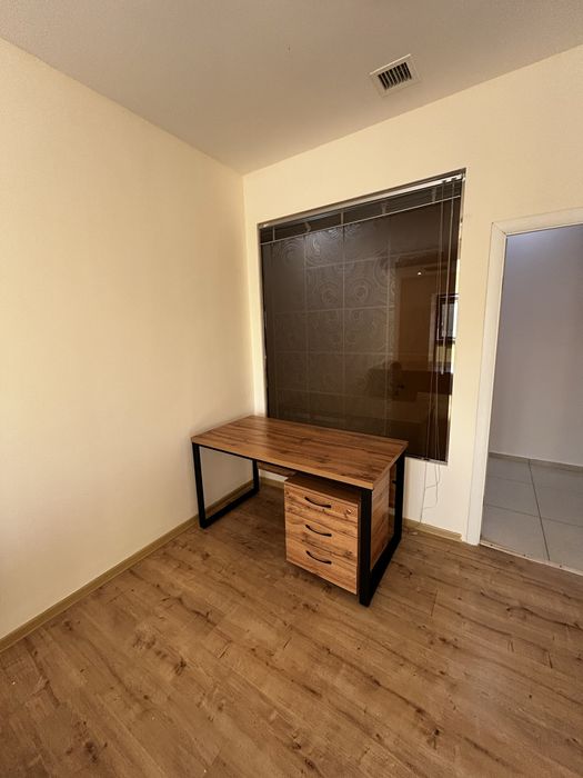 Столы и тумбы для офиса