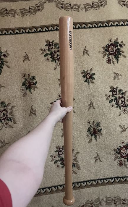 Продам бейсбольную биту Torneo